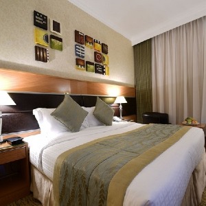 Golden Tulip Al Ansar